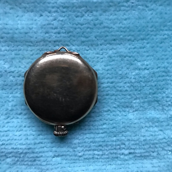 Vintage timepiece ⌚️chain not included 🥰 - Picture 6 of 6